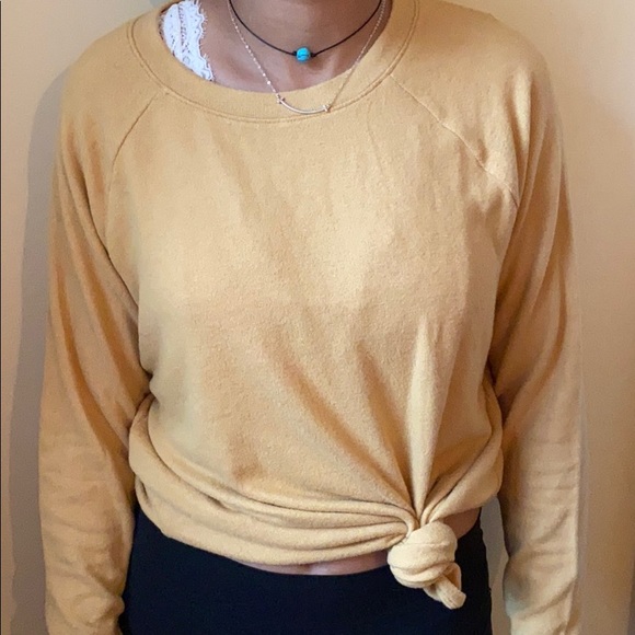 Pale yellow American Eagle long sleeve - Picture 1 of 5